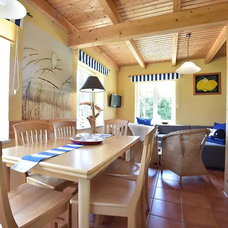 Charming Holiday In With Terrace Ferienhaus